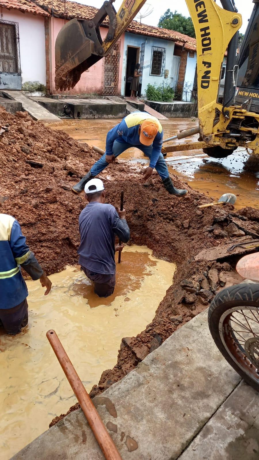 DEVIDO AO ROMPIMENTO DE ADUTORA NA RUA PARAGUAI, PARTE DOS BAIRROS: SÃO FRANCISCO, VEREDA E VILA BINÉ, FICARÃO SEM ÁGUA.