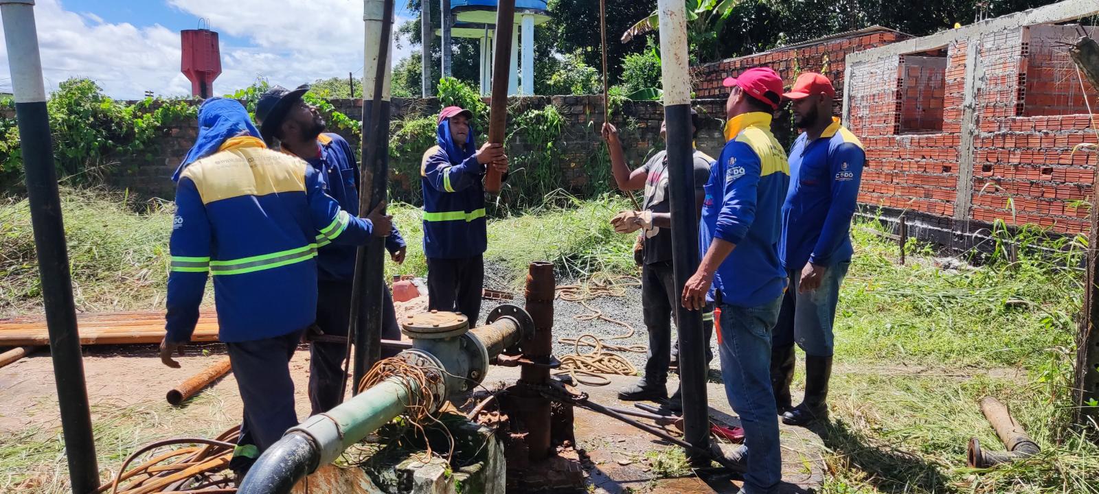 Na manhã desta terça-feira (11/04), o SAAE, realizou a troca da bomba do PT 09 (Bairro São Francisco / HGM).