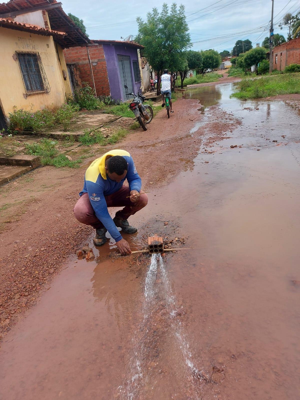 No Domingo (16/04), o SAAE retirou vazamento na Rua 02 (Vila Biné - São Francisco).