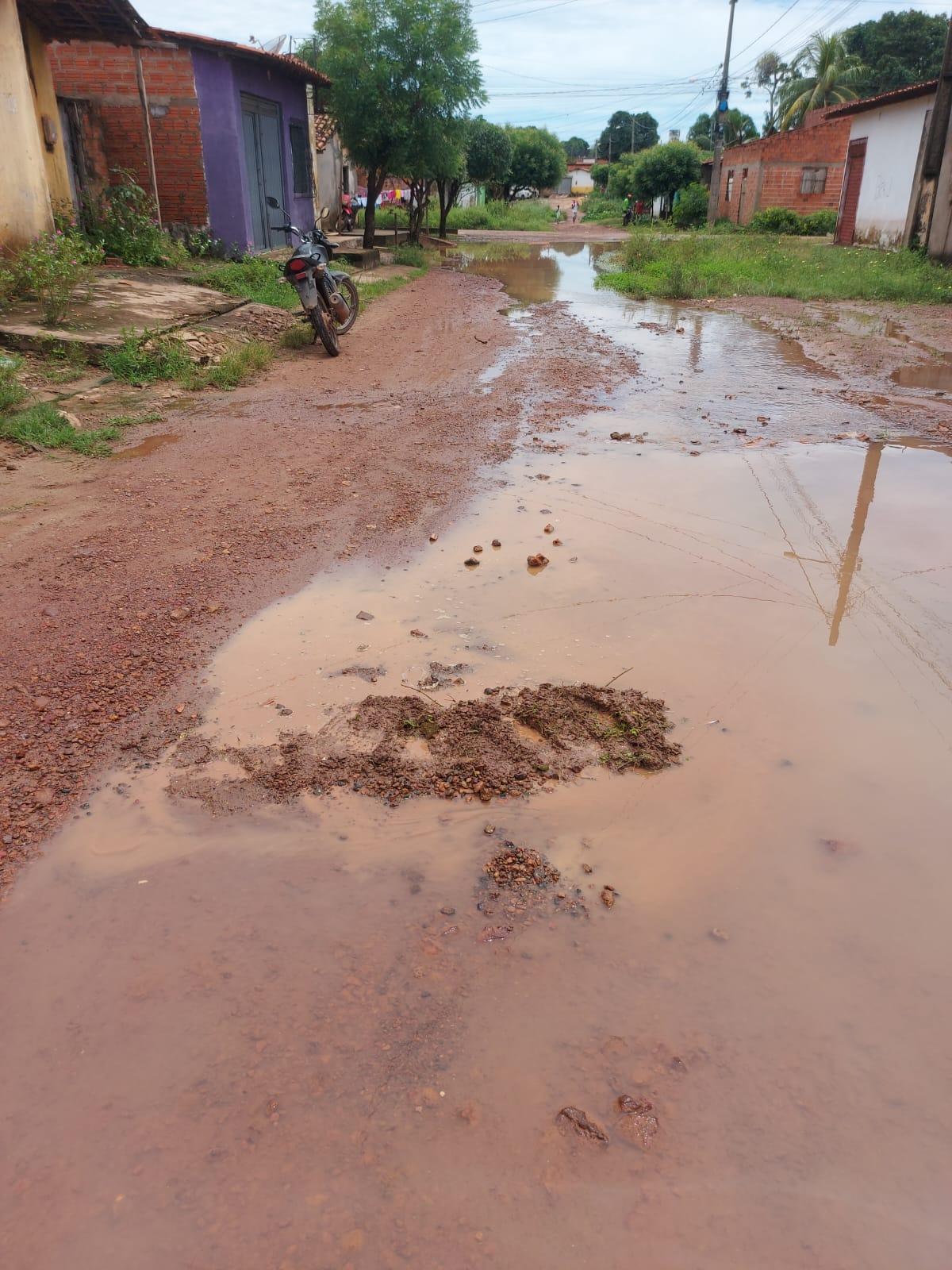 No Domingo (16/04), o SAAE retirou vazamento na Rua 02 (Vila Biné - São Francisco).