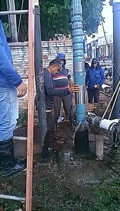 Nesta Segunda-feira (24/04), o SAAE realizou a troca da bomba no PT 11.