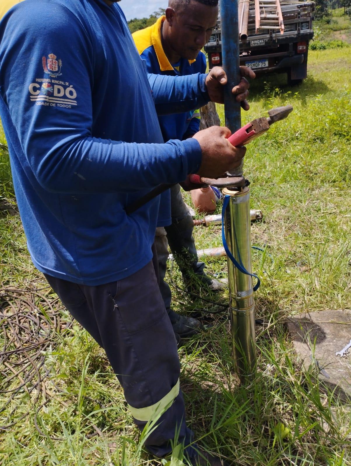 Nesta segunda-feira (04/04), o SAAE realizou a troca da bomba no Povoado Poraquê.