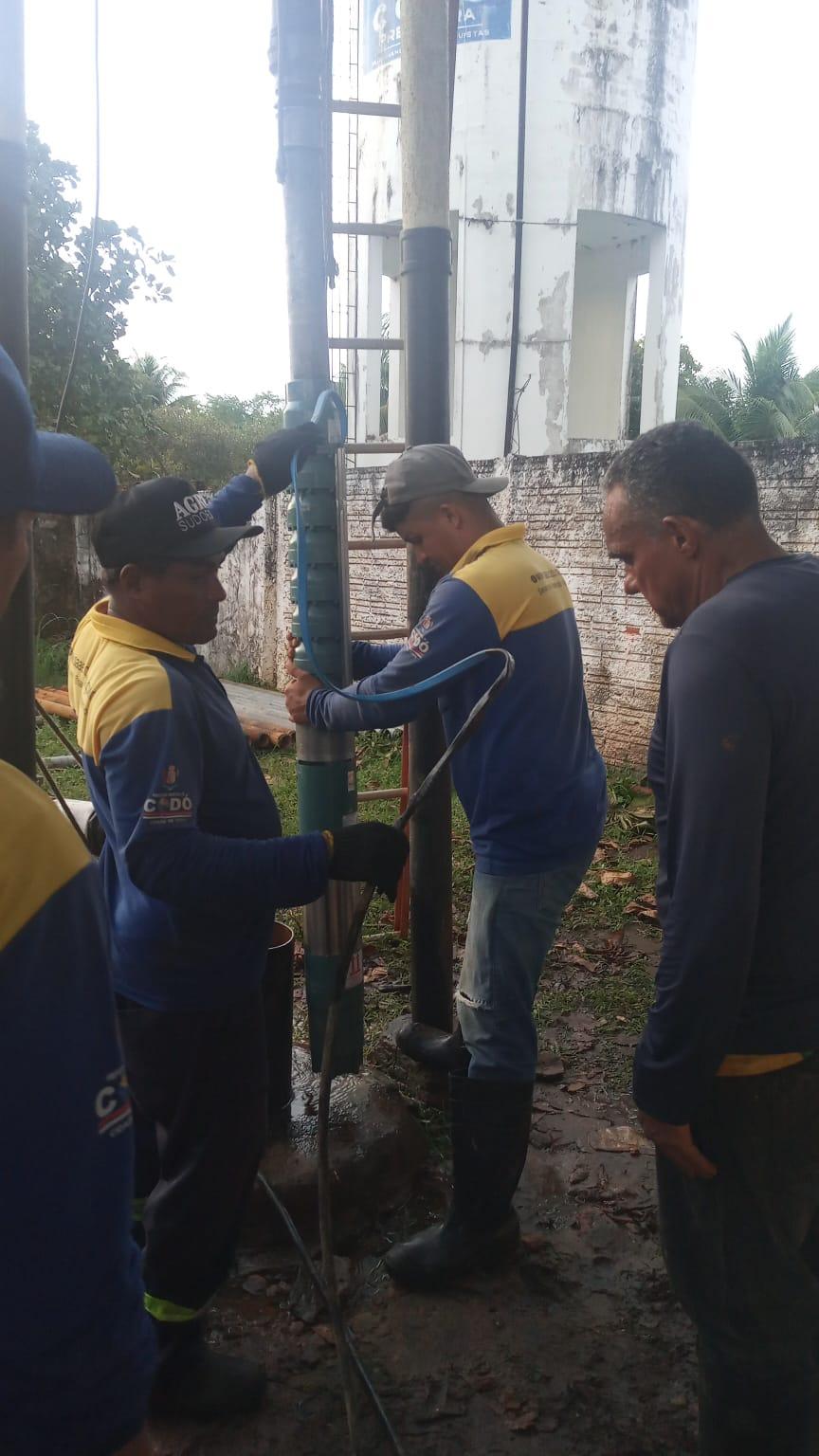 Nesta Segunda-feira (24/04), o SAAE realizou a troca da bomba no PT 11.