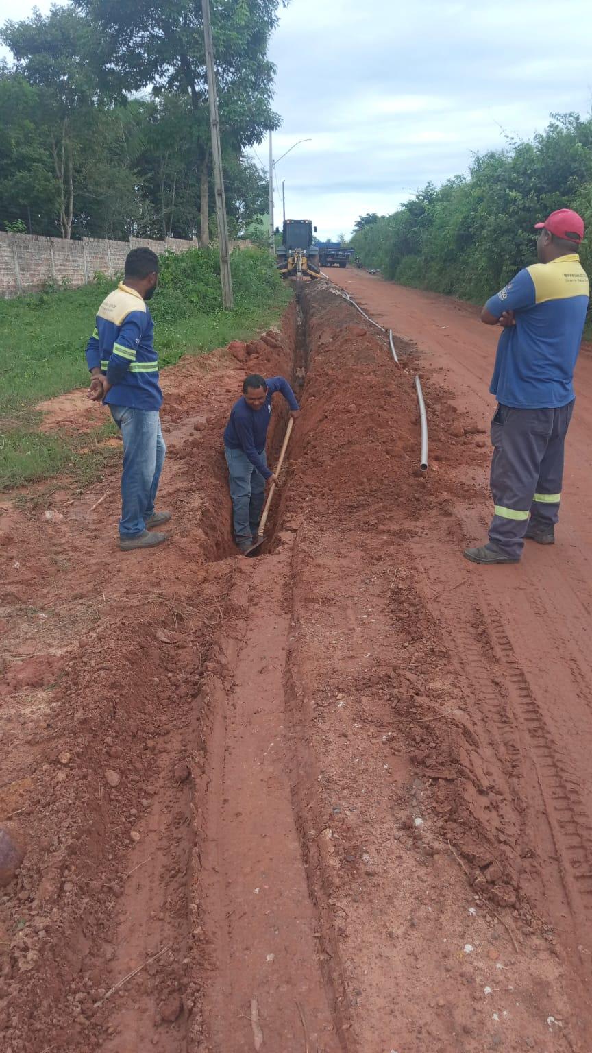 Na manhã desta sexta-feira (19/05), a Prefeitura Municipal de Codó (Governo Cidade de Todos) através do SAAE, realizou mais uma ampliação de Rede de Abastecimento de Água Potável, 90 metros, na Av. 1º de Maio.