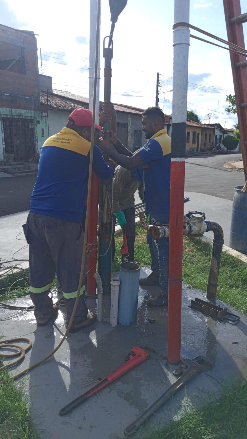 Nesta Terça-Feira (23/05), o SAAE realizou a troca da bomba do PT 43 - Praça Osvaldo Santos.