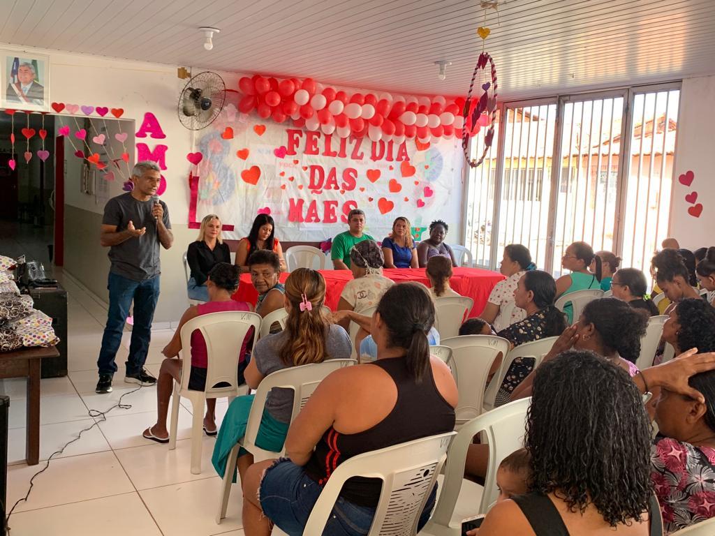 No último domingo, dia 28 de maio, Chiquinho do SAAE, Diretor do SAAE, marcou presença em um evento especial realizado no bairro Santo Antônio, em homenagem ao Dia das Mães.