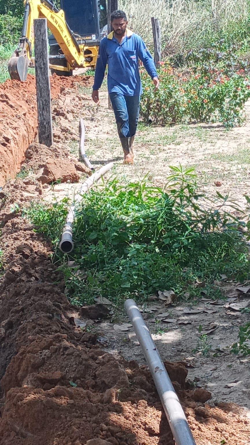 Nesta segunda-feira (05/06), a Prefeitura Municipal de Codó (Governo Cidade de Todos) através do SAAE, realizou mais uma ampliação de Rede de Abastecimento de Água Potável, 40 metros, no Povoado Barra do Saco.