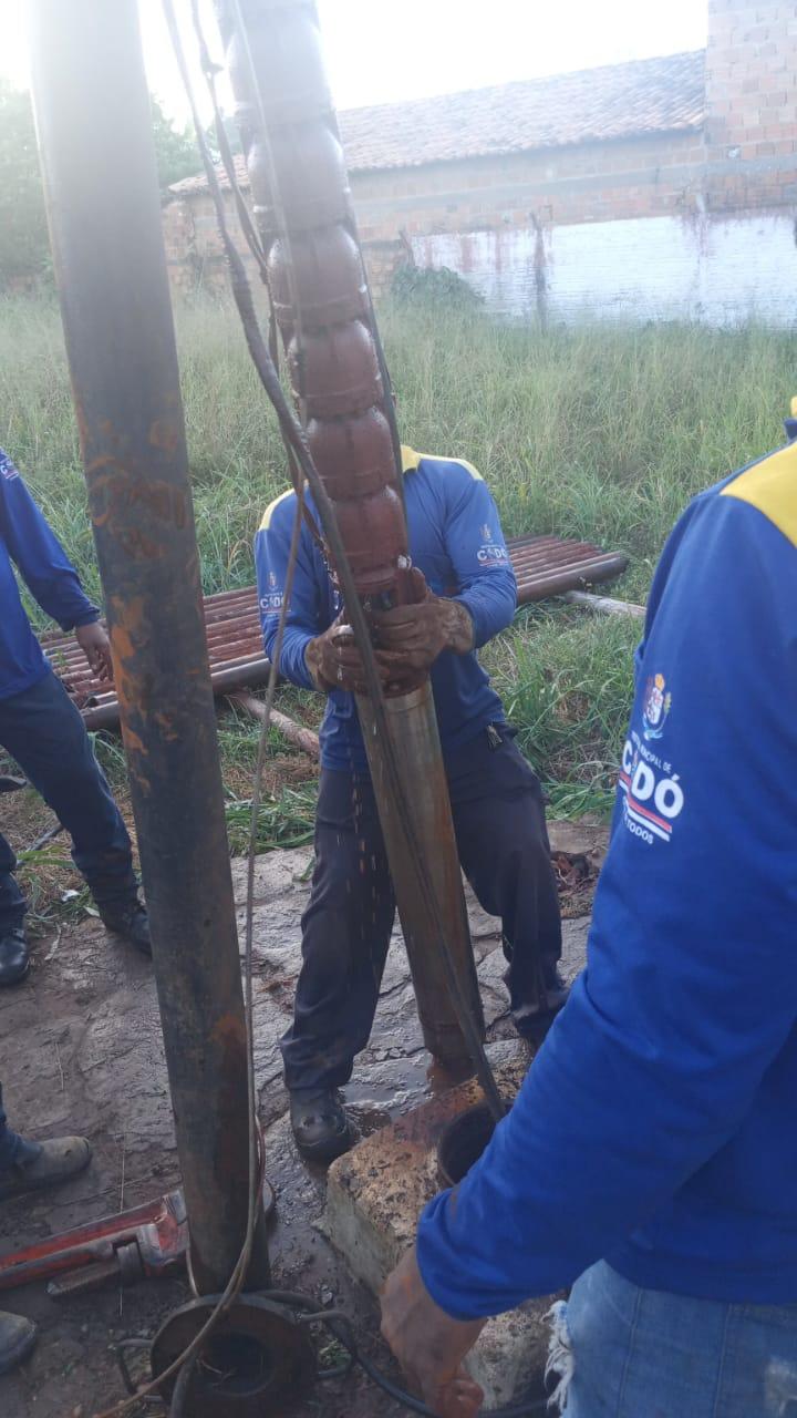 Nesta Segunda-feira (26/06), o SAAE realizou a troca da bomba no PT 10.