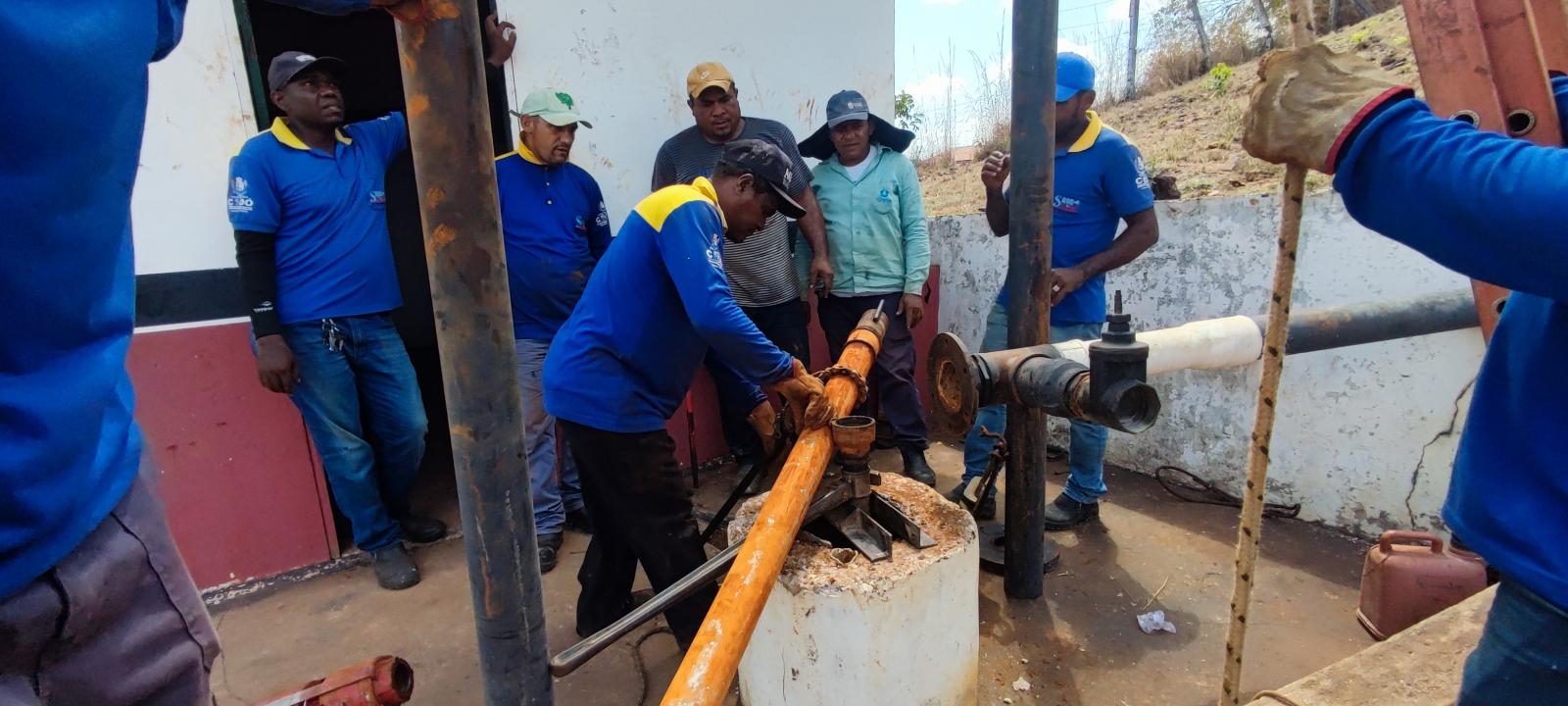 Comunicamos aos nossos consumidores da Av. Cristóvão Colombo, Rua do Peba, Rua Tancredo Neves e adjacências, que o motivo da falta d´água hoje (06/09), é a manutenção que está sendo realizada no PT 27.