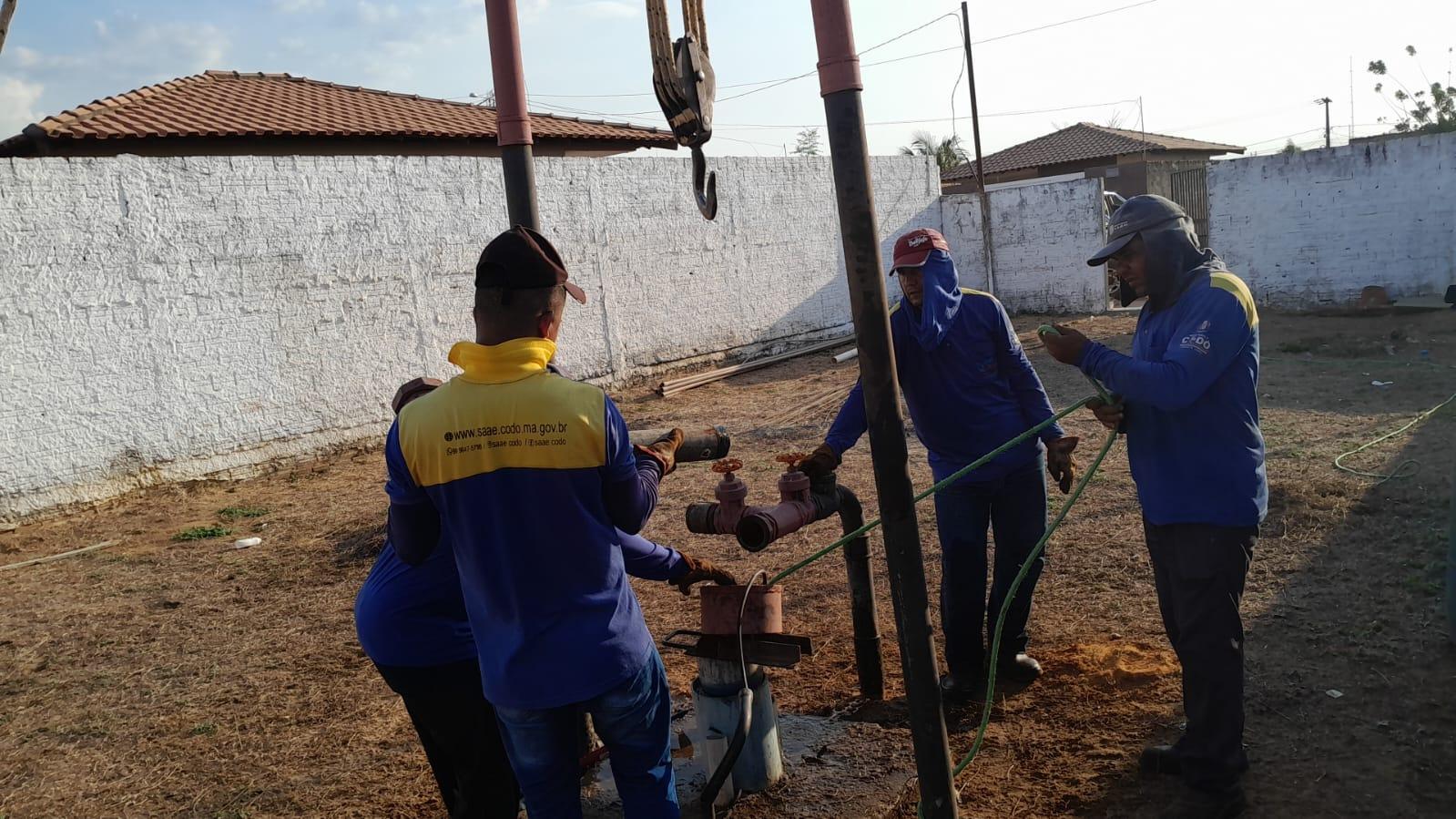 Nesta segunda-feira (02/10), o SAAE realizou a manutenção no PT 42 (Residencial Ana Clara).